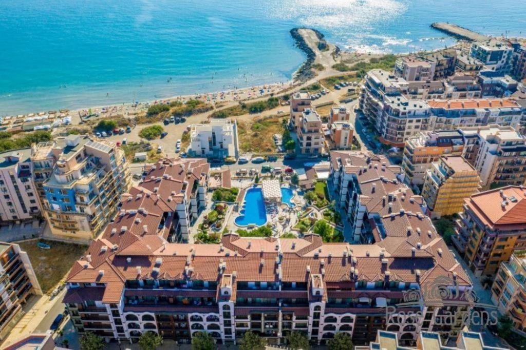 Boutique Rose Gardens Pomorie Aparthotel Exterior foto