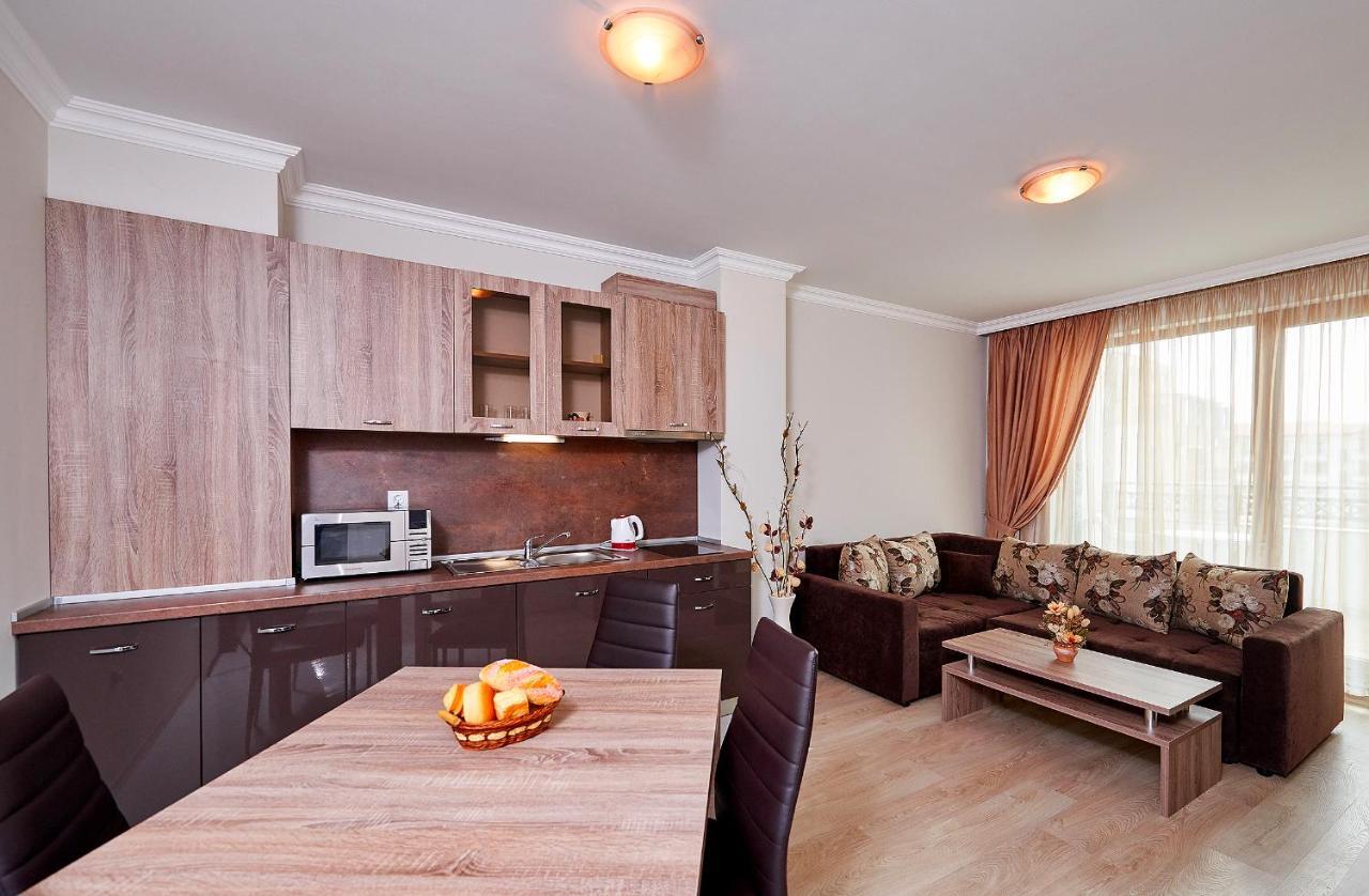Boutique Rose Gardens Pomorie Aparthotel Exterior foto