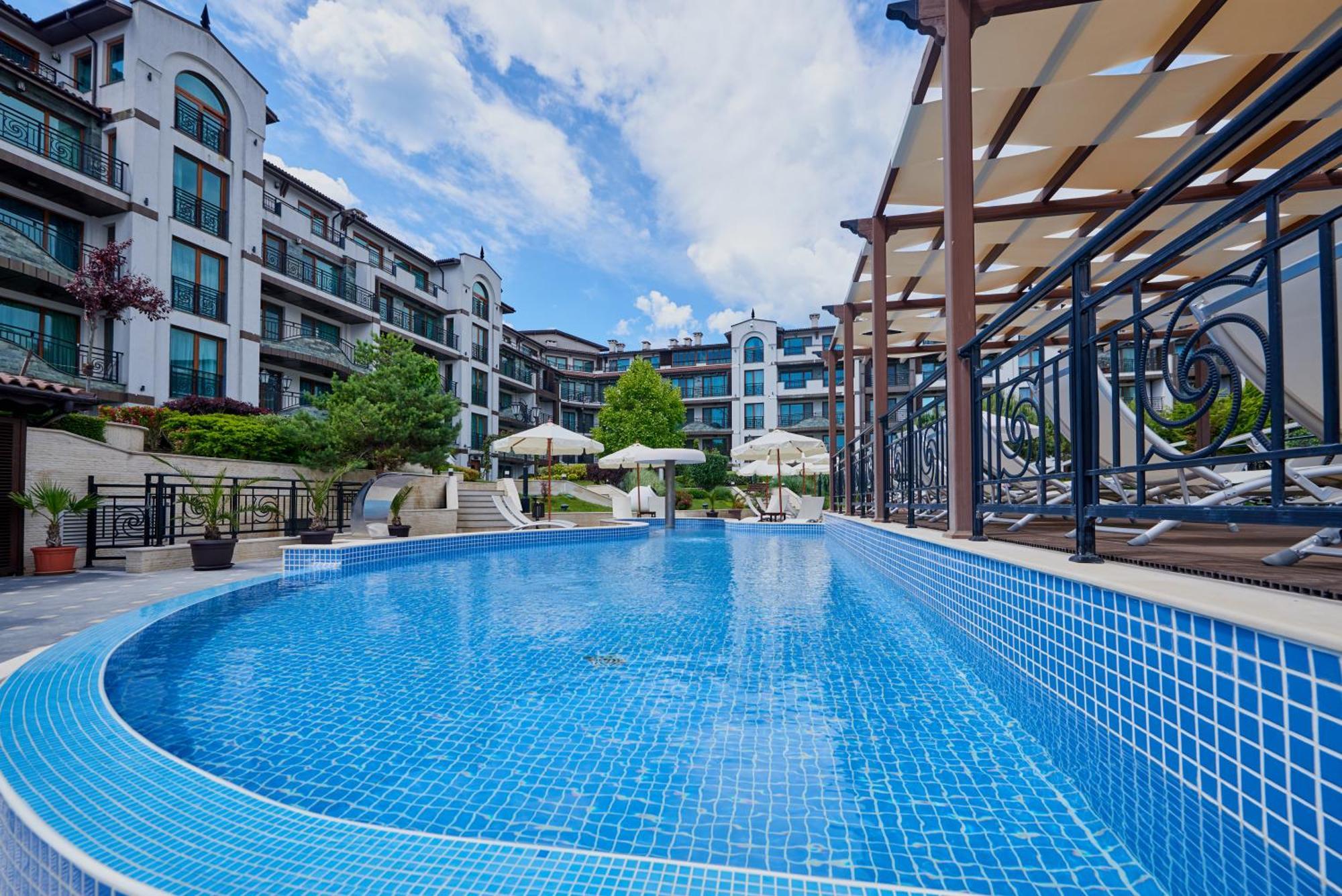 Boutique Rose Gardens Pomorie Aparthotel Exterior foto