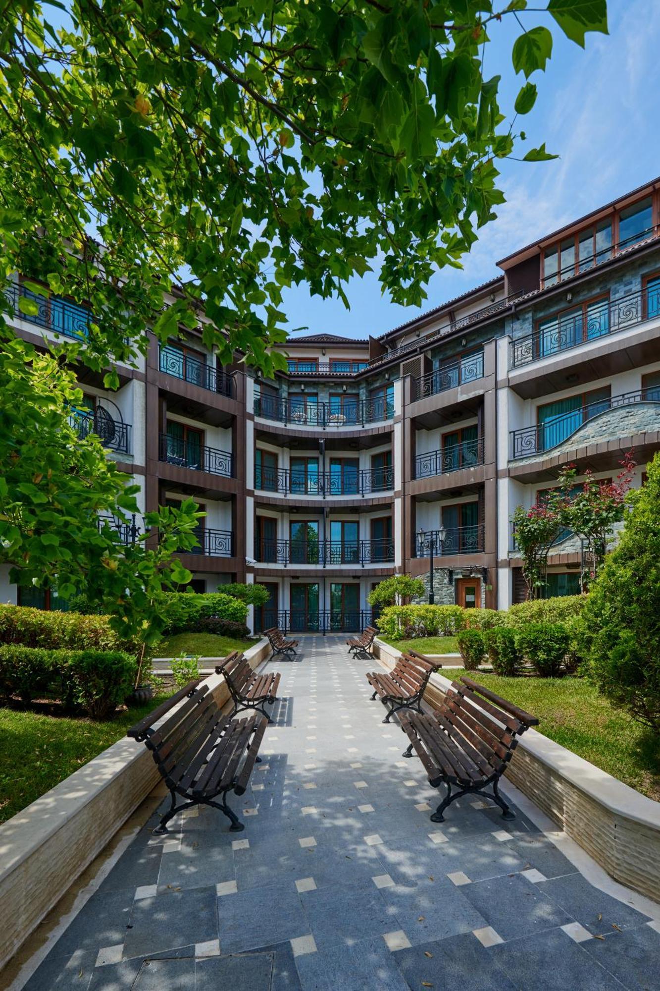 Boutique Rose Gardens Pomorie Aparthotel Exterior foto