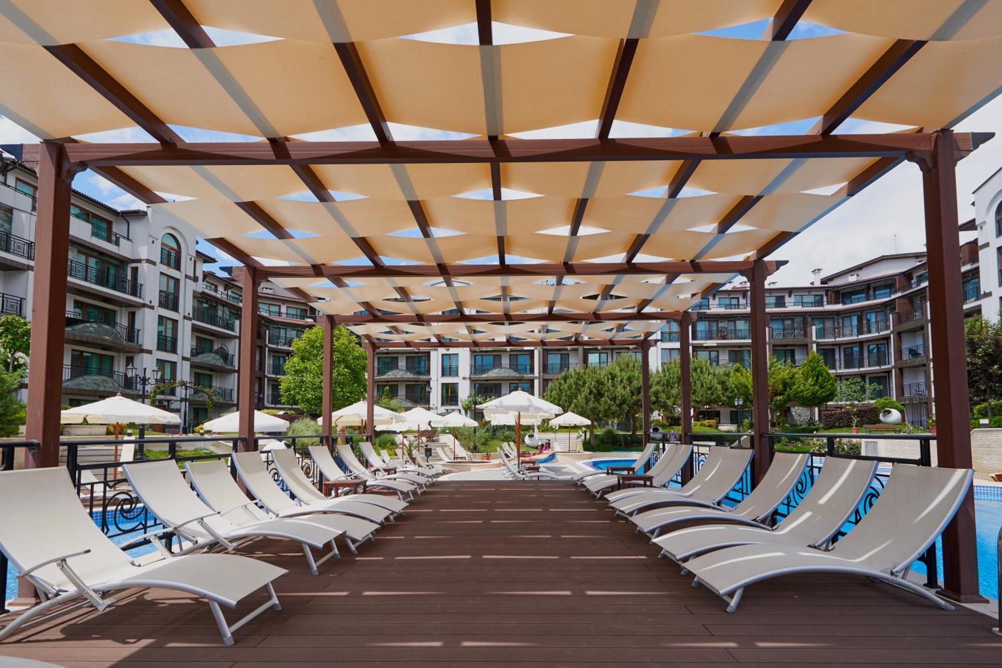Boutique Rose Gardens Pomorie Aparthotel Exterior foto